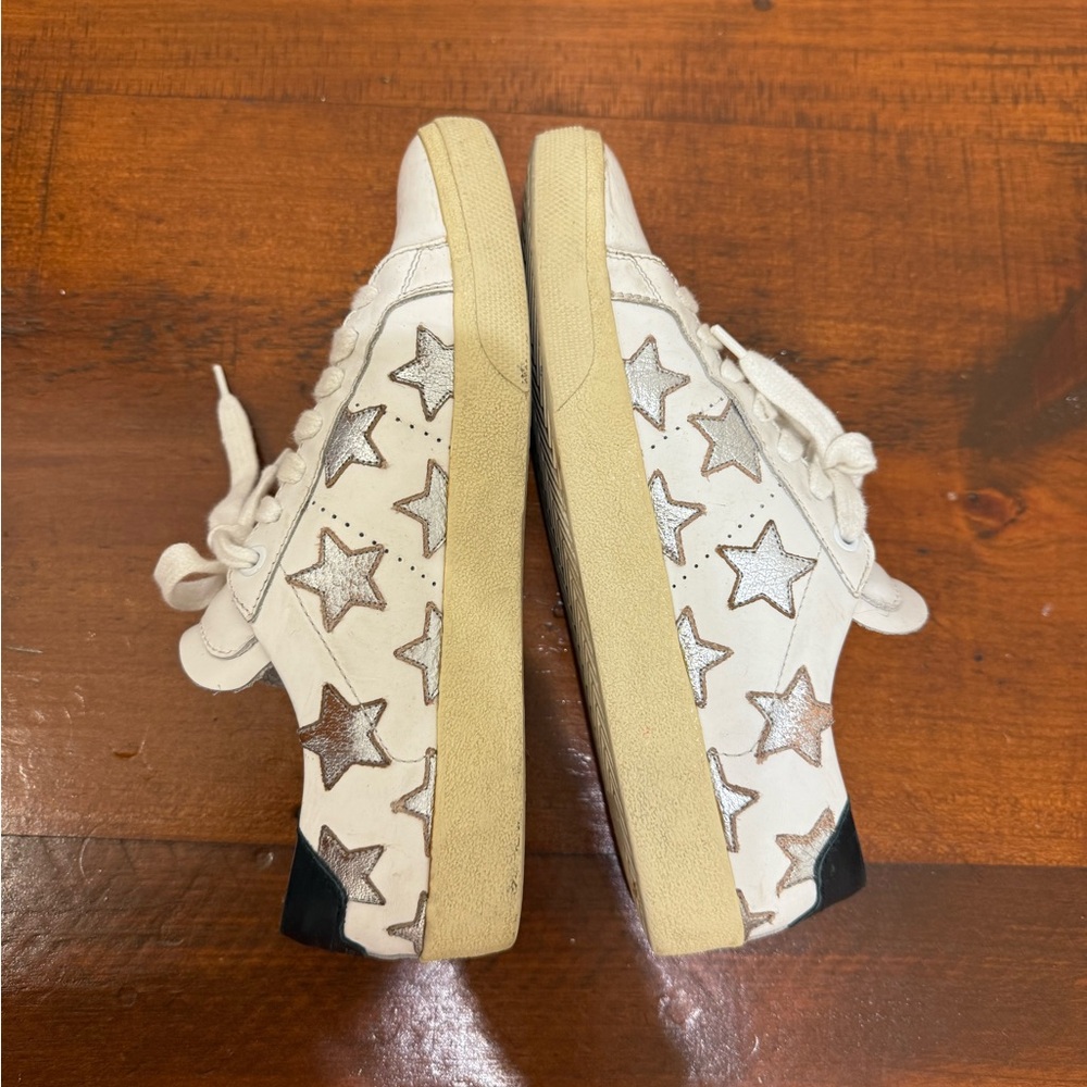 SAINT LAURENT COURT CLASSICS WOMENS